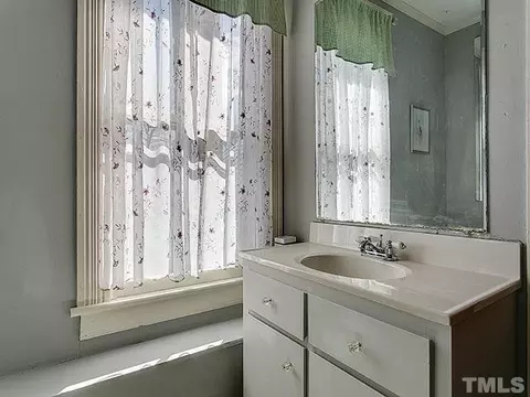 309 Edward St, Durham, NC 27701 photo 22