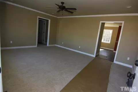 238 Ewing Dr, Selma, NC 27576 photo 4
