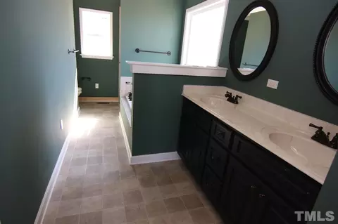 238 Ewing Dr, Selma, NC 27576 photo 17