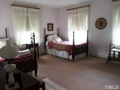207 W Pine St W, Pine Level, NC 27568 photo 11