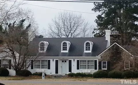207 W Pine St W, Pine Level, NC 27568 photo 1