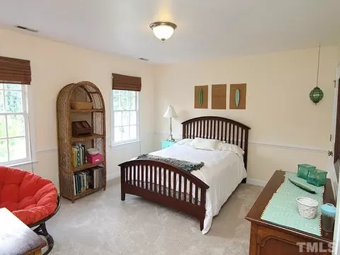 18 Southampton Pl, Durham, NC 27705 photo 15