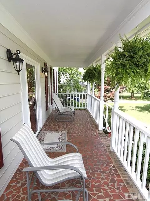 18 Southampton Pl, Durham, NC 27705 photo 4