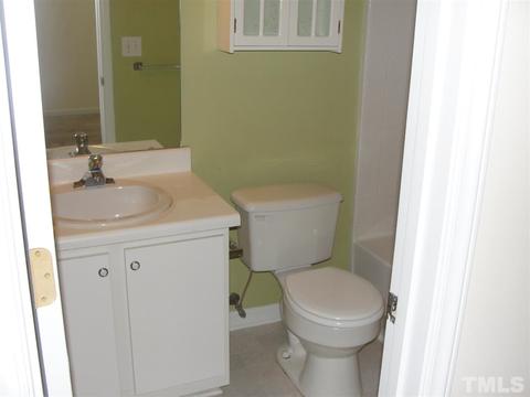 109 Checker Ct, Apex, NC 27502 photo 5