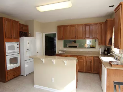 100 Sturdivant Rd, Durham, NC 27705 photo 5