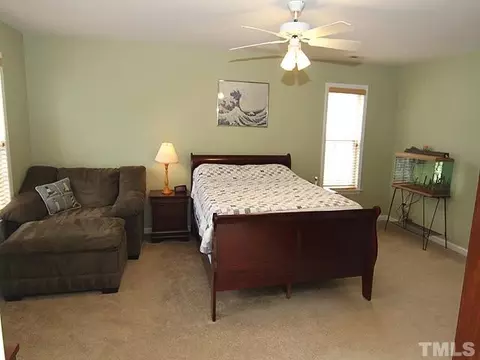 100 Sturdivant Rd, Durham, NC 27705 photo 17