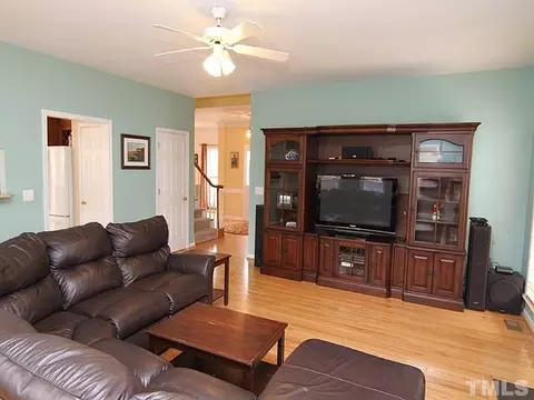 100 Sturdivant Rd, Durham, NC 27705 photo 7