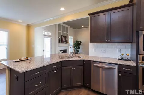 69 Sharpstone Ln, Clayton, NC 27527 photo 9