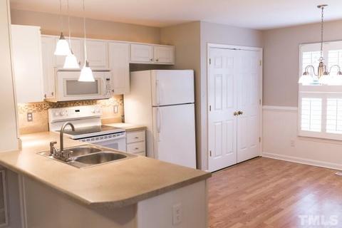940 Amersham Ln, Wake Forest, NC 27587 photo 2