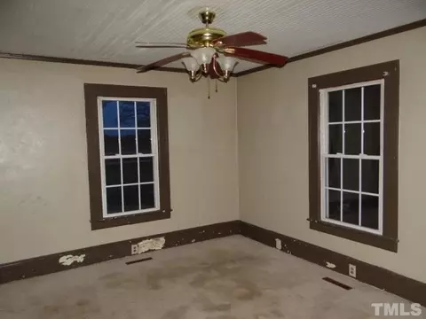 703 E Second St, Kenly, NC 27542 photo 10