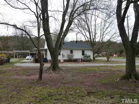 2108 Carver St, Durham, NC 27705 photo 2
