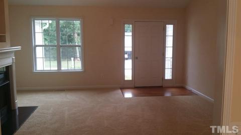 166 Fox Chase Ln, Smithfield, NC 27577 photo 4