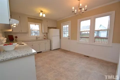 711 E Chatham St, Apex, NC 27502 photo 6