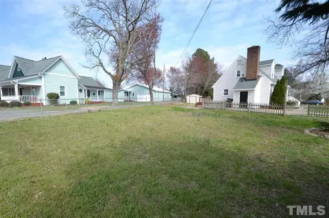 711 E Chatham St, Apex, NC 27502 photo 21