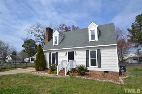 711 E Chatham St, Apex, NC 27502 photo 1