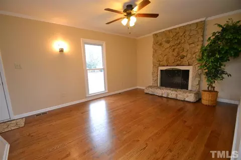 711 E Chatham St, Apex, NC 27502 photo 3