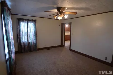 921 Chalk Level Rd, Durham, NC 27704 photo 3