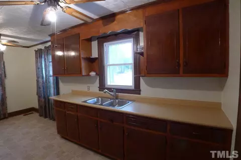 921 Chalk Level Rd, Durham, NC 27704 photo 13