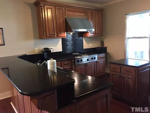 2606 E Geer St, Durham, NC 27704 photo 9