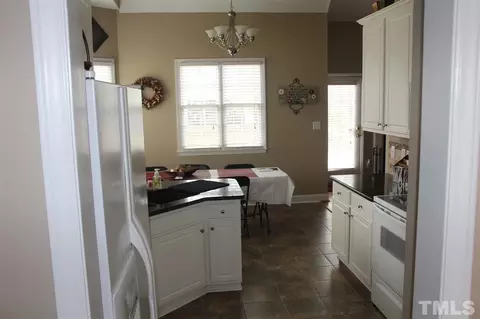 11 Ballard Ct, Durham, NC 27712 photo 2