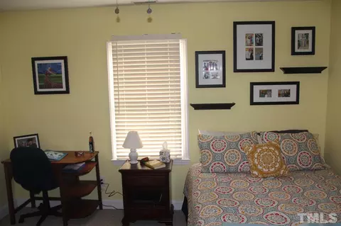 11 Ballard Ct, Durham, NC 27712 photo 8
