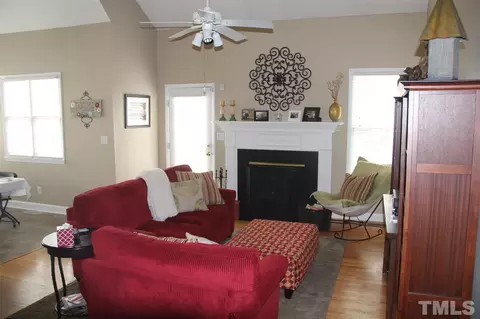 11 Ballard Ct, Durham, NC 27712 photo 5