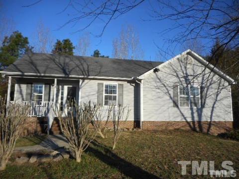 179 Lansing Dr, Benson, NC 27504 photo 1