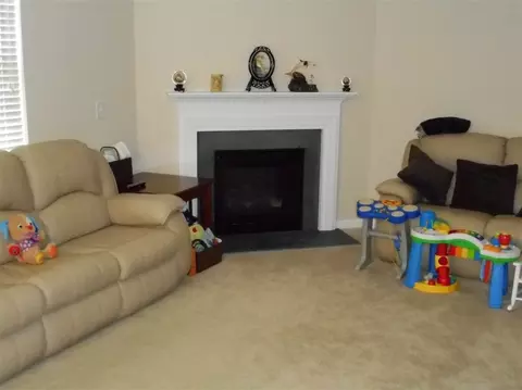401 Birchrun Dr, Durham, NC 27712 photo 4
