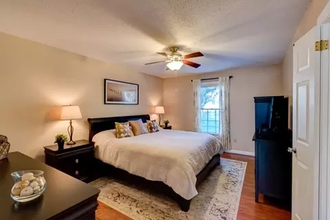 13 Greystone Ct, Durham, NC 27713 photo 11