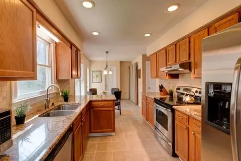 13 Greystone Ct, Durham, NC 27713 photo 6