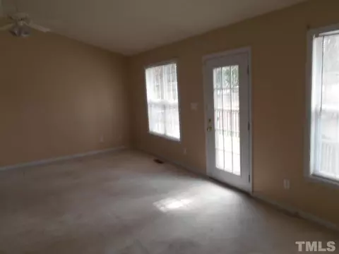108 Thompson Dr, Selma, NC 27576 photo 6