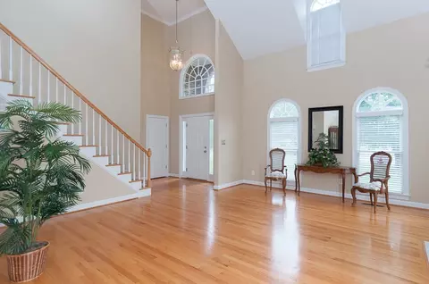 807 E Oak Dr, Durham, NC 27705 photo 3