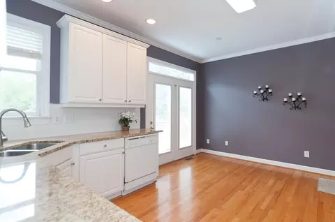 807 E Oak Dr, Durham, NC 27705 photo 10