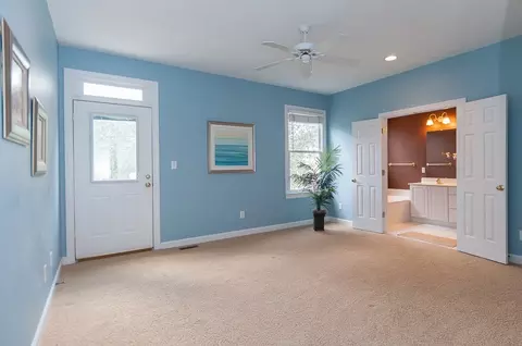 807 E Oak Dr, Durham, NC 27705 photo 11