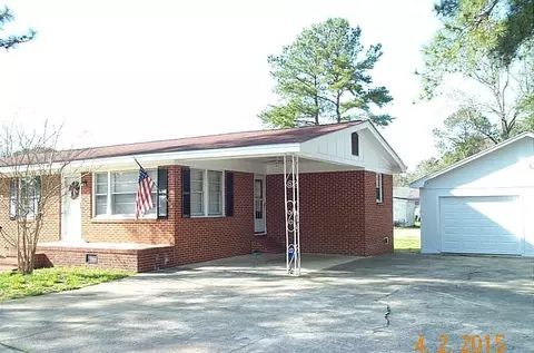 202 Stancil St, Smithfield, NC 27577 photo 2