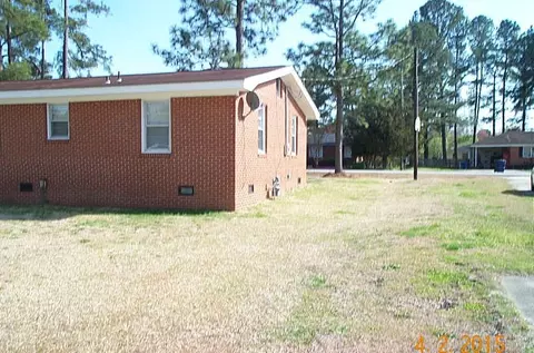 202 Stancil St, Smithfield, NC 27577 photo 3