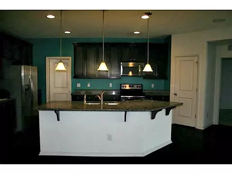 13 Tabernacle Ct, Durham, NC 27703 photo 3