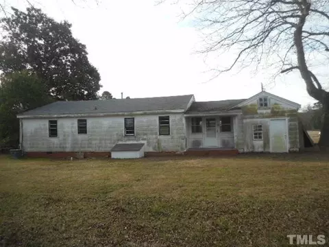 1094 Packing Plant Rd, Smithfield, NC 27577 photo 2