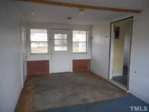 1094 Packing Plant Rd, Smithfield, NC 27577 photo 3