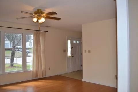 5712 Hadrian Dr, Durham, NC 27703 photo 9