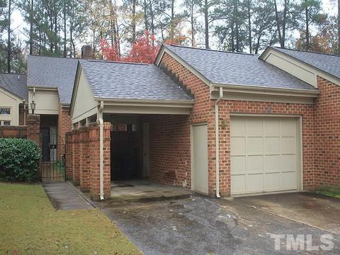 4 Innisfree Dr, Durham, NC 27707 photo 2