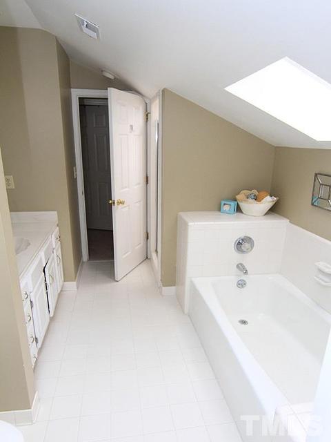 4 Innisfree Dr, Durham, NC 27707 photo 12