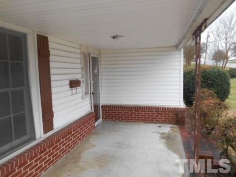 303 N 13th St, Erwin, NC 28339 photo 6