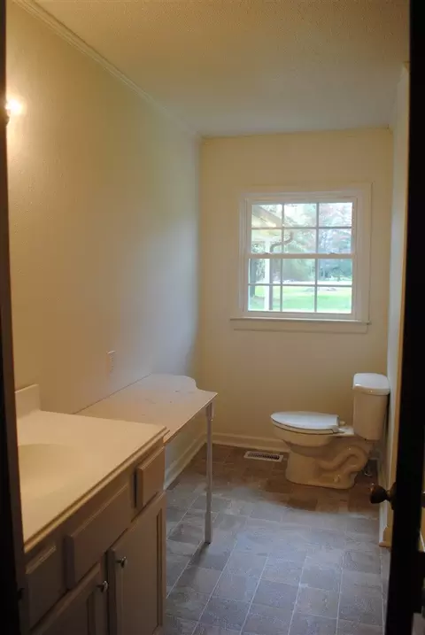 754 Abbott Rd, Henderson, NC 27537 photo 10