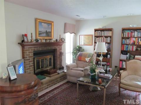 171 Clancy Cir, Cary, NC 27511 photo 2