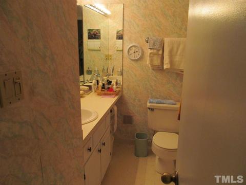 171 Clancy Cir, Cary, NC 27511 photo 9