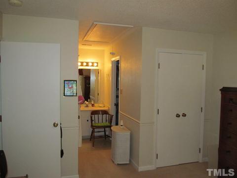 171 Clancy Cir, Cary, NC 27511 photo 7