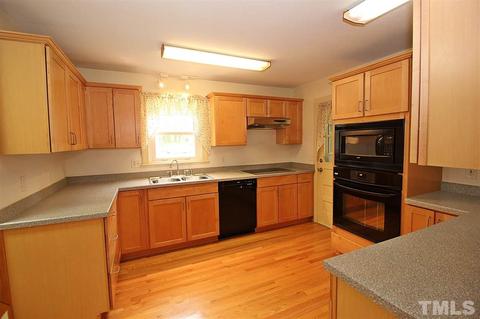 702 SW Maynard Rd, Cary, NC 27511 photo 8