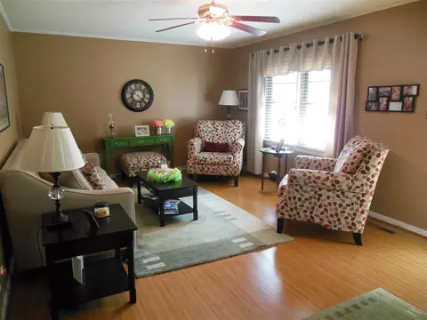 306 Forestview St, Ramseur, NC 27316 photo 4