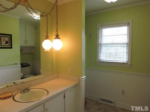 1104 Ridge Rd, Roxboro, NC 27573 photo 10